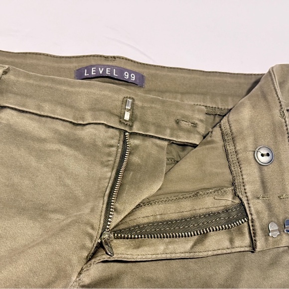 Level 99 Anthropologie Brit High Rise Trouser Shorts Cedar Green Tailored 27 - Picture 8 of 12